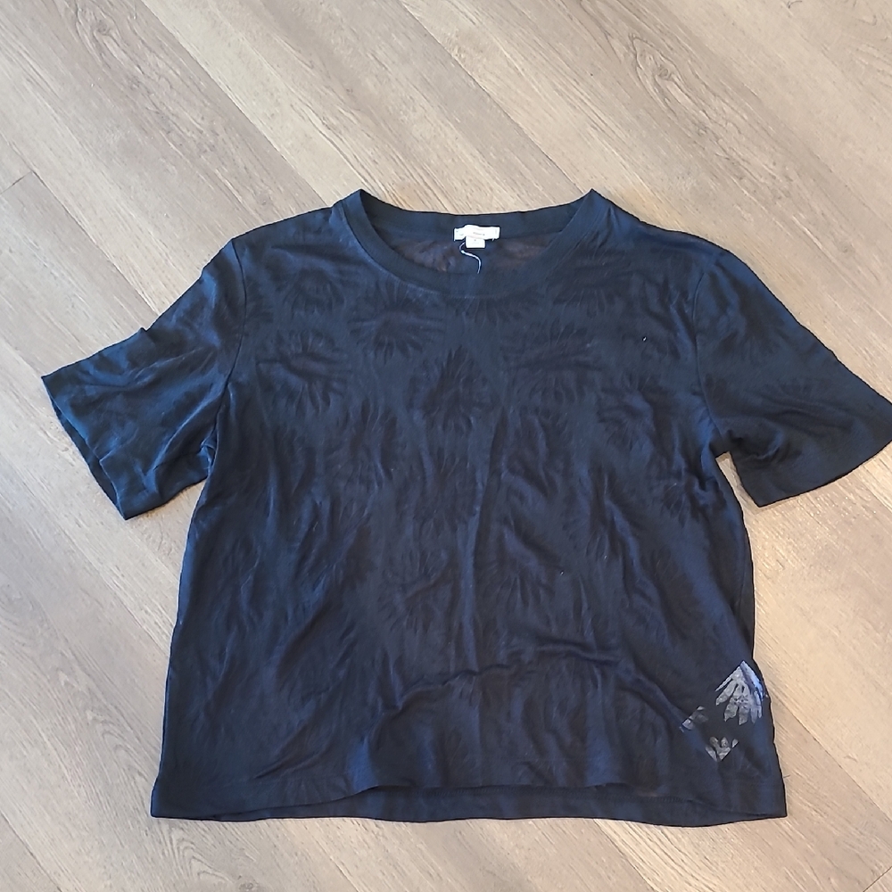 GAP New Black Sheer Flower Design Short Sleeve T-Shirt